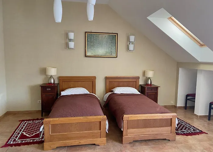 Classic Car Museum Apartment *